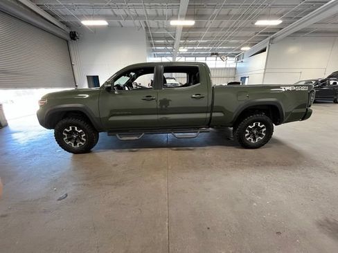 Used 2021 Toyota Tacoma TRD Off-Road w/ Technology Package AWD/4WD image 6