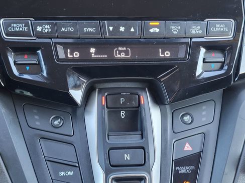 Used 2018 Honda Odyssey EX image 21
