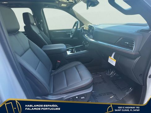 New 2026 Chevrolet Suburban RST w/ Comfort Package RWD image 39
