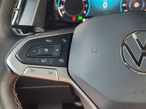 Used 2024 Volkswagen Atlas Cross Sport SE FWD image 38