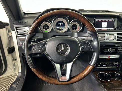 Used 2014 Mercedes-Benz E 550 Cabriolet image 15