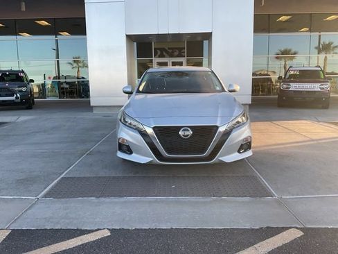 Used 2019 Nissan Altima 2.5 SL FWD image 10