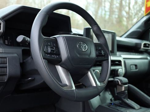 Used 2024 Toyota Tacoma SR5 image 7