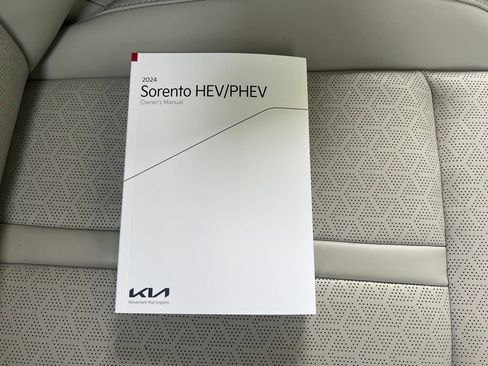 Certified 2024 Kia Sorento EX AWD/4WD image 26