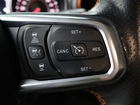 Used 2021 Jeep Gladiator Mojave w/ Dual Top Group image 17