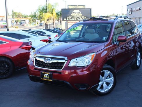 Used 2015 Subaru Forester 2.5i Premium AWD/4WD image 2