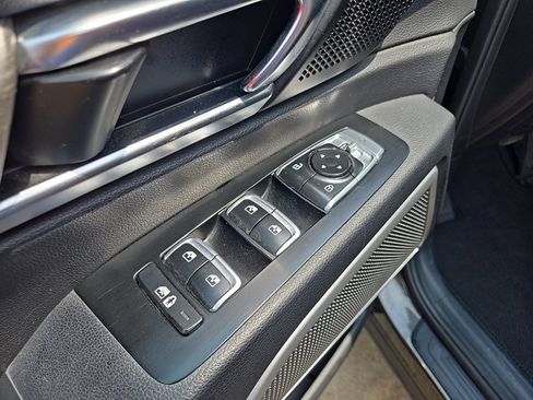 Used 2022 Kia Telluride EX w/ EX Premium Package image 27