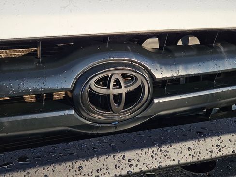 Used 2008 Toyota Tacoma PreRunner image 9