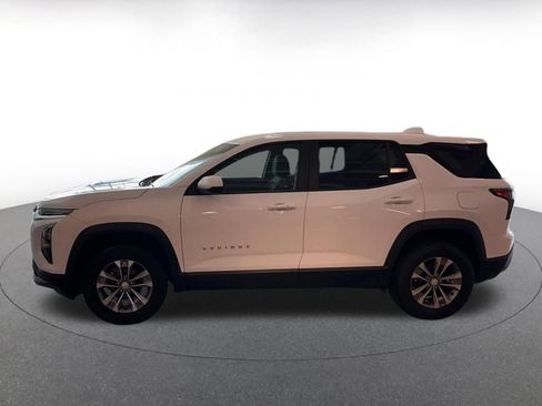 Used 2025 Chevrolet Equinox LT image 9