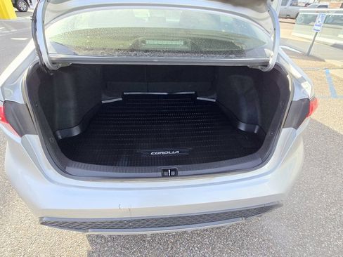 Used 2020 Toyota Corolla SE image 9