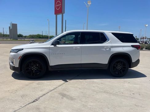 Used 2022 Chevrolet Traverse LS w/ LPO, Blackout Package FWD image 4