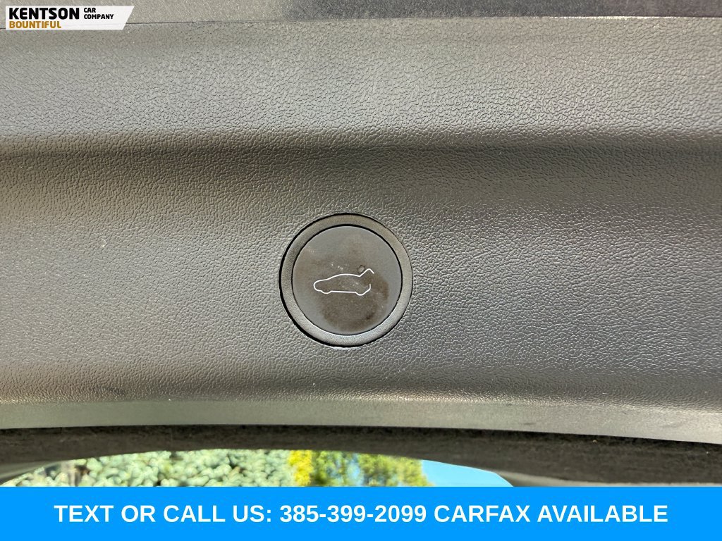 Used 2023 Tesla Model Y Long Range AWD/4WD image 33