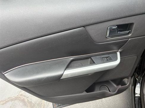 Used 2013 Ford Edge Limited AWD/4WD image 17