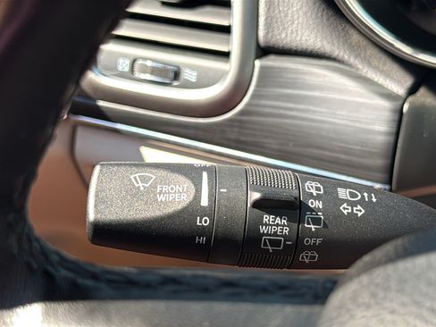 Used 2020 Jeep Grand Cherokee Limited w/ Luxury Group II AWD/4WD image 15