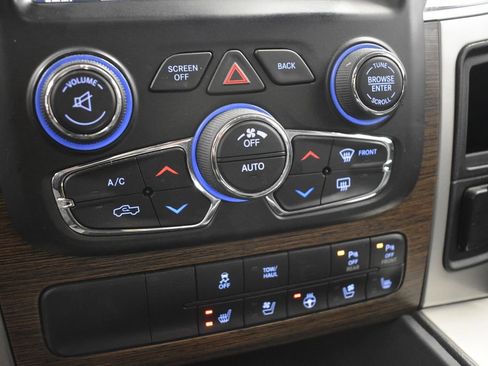 Used 2018 RAM 1500 Laramie w/ Convenience Group image 46