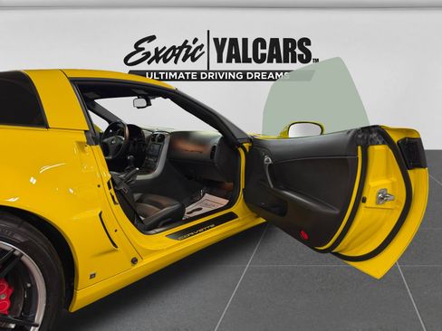 Used 2007 Chevrolet Corvette Z06 w/ Preferred Equipment Group RWD image 12