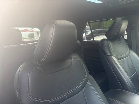 Used 2020 Ford Explorer ST w/ Premium Technology Package AWD/4WD image 28