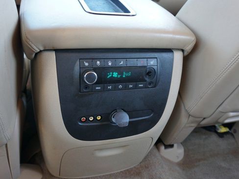 Used 2012 GMC Yukon XL Denali image 30