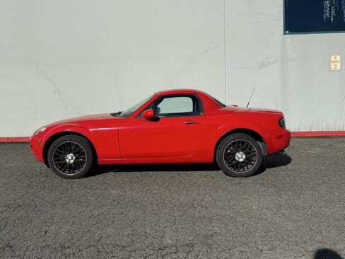 Used 2007 MAZDA MX-5 Miata Grand Touring image 2