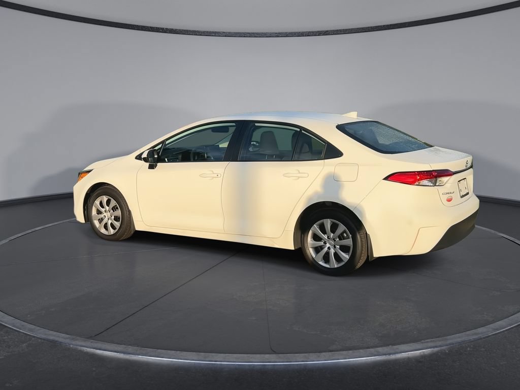 Used 2026 Toyota Corolla LE FWD image 6