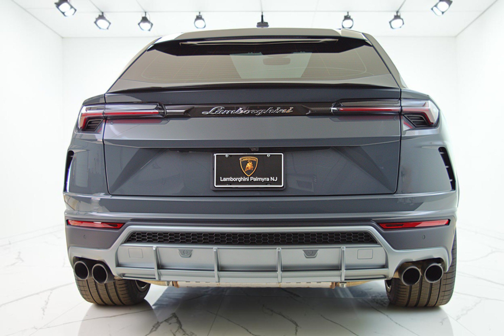Used 2022 Lamborghini Urus AWD/4WD image 8