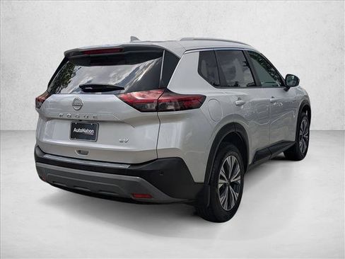 Certified 2022 Nissan Rogue SV w/ SV Premium Package FWD image 5