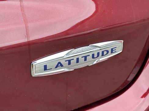 Used 2022 Jeep Compass Latitude image 6