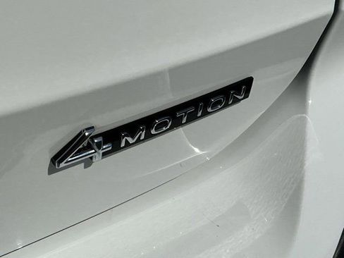 Used 2022 Volkswagen Taos SE image 8