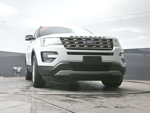 Used 2016 Ford Explorer XLT w/ Equipment Group 201A image 50