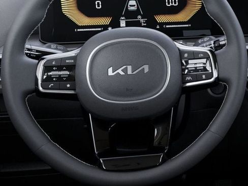 New 2025 Kia Sorento S FWD image 22