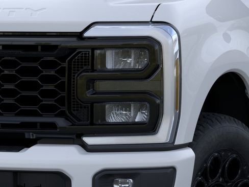 New 2026 Ford F250 4x4 Crew Cab Super Duty image 18