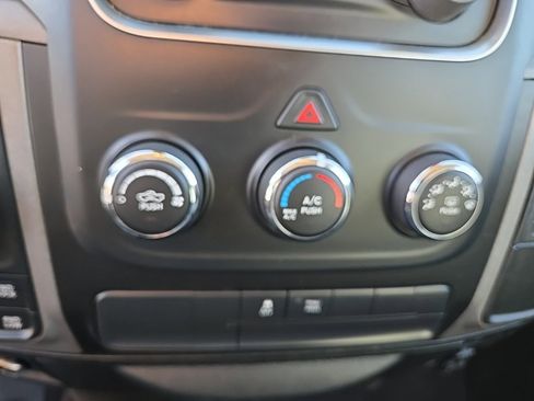 Used 2019 RAM 1500 Express image 33