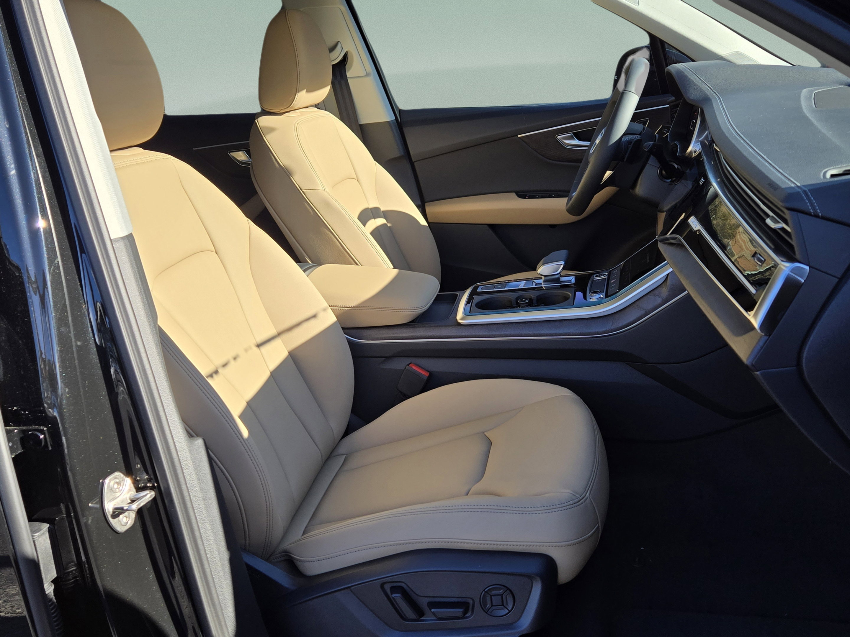 Used 2026 Audi Q7 2.0T Premium AWD/4WD image 25