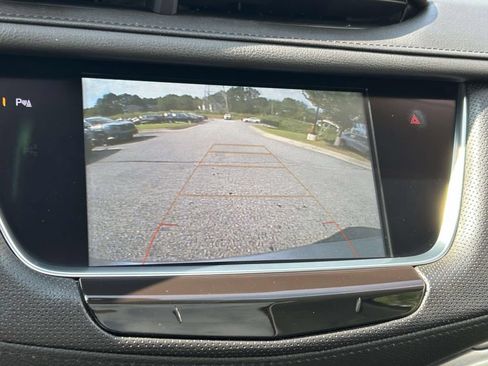 Used 2018 Cadillac XT5 Premium Luxury FWD image 28