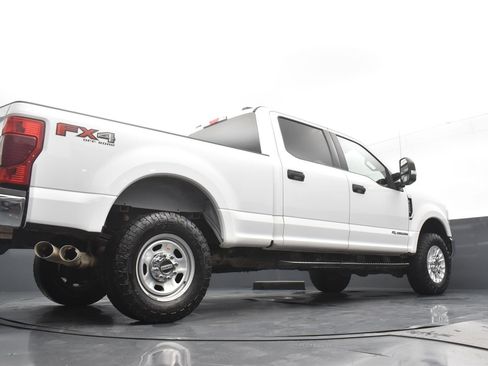 Used 2021 Ford F250 XLT w/ FX4 Off-Road Package AWD/4WD image 25