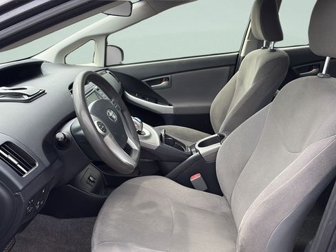 Used 2015 Toyota Prius Prime Plug-In Hybrid FWD image 9