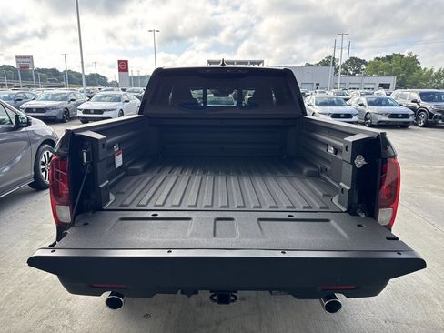 New 2026 Honda Ridgeline Black Edition image 6
