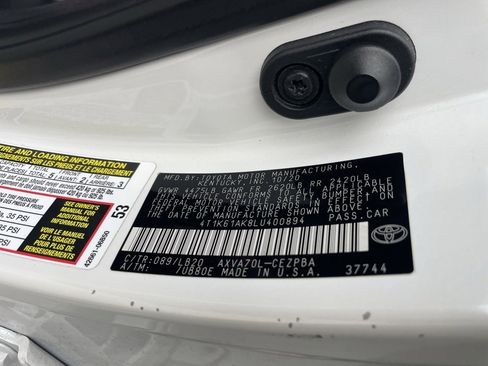 Used 2020 Toyota Camry XSE image 10