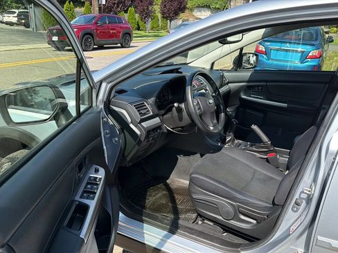 Used 2015 Subaru Crosstrek 2.0i AWD/4WD image 23