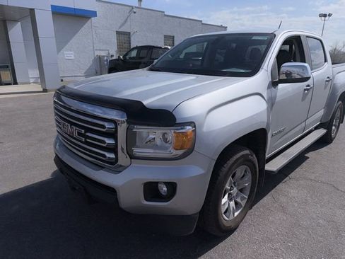 Used 2018 GMC Canyon SLE image 3