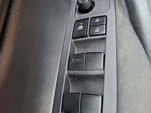 Used 2024 Toyota Corolla LE image 16