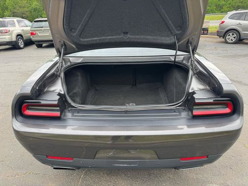 Used 2016 Dodge Challenger SXT Plus RWD image 21