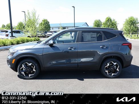 New 2026 Kia Seltos S AWD/4WD image 3