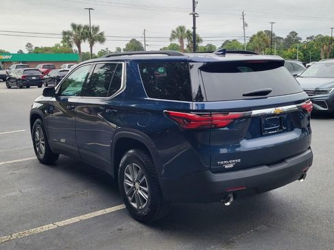 Used 2023 Chevrolet Traverse LT FWD image 6