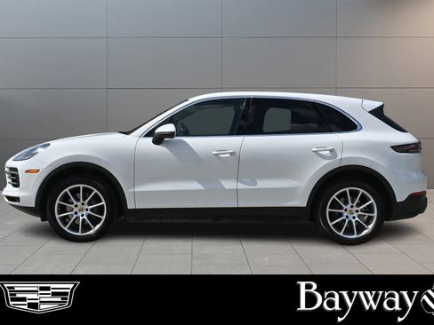 Used 2019 Porsche Cayenne image 4