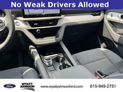 New 2025 Ford Explorer Active image 17