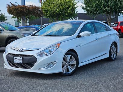 Used 2014 Hyundai Sonata Limited w/ Panoramic Sunroof Package 02
