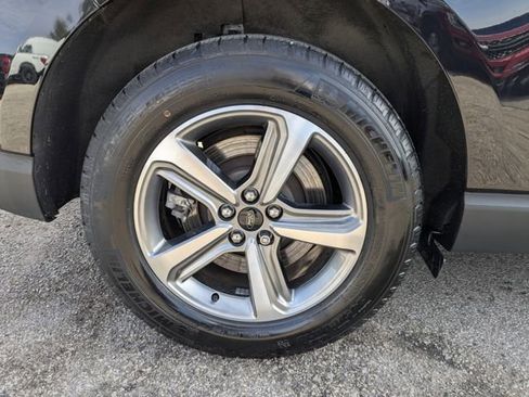 Used 2024 Ford Edge SEL w/ Convenience Package image 11