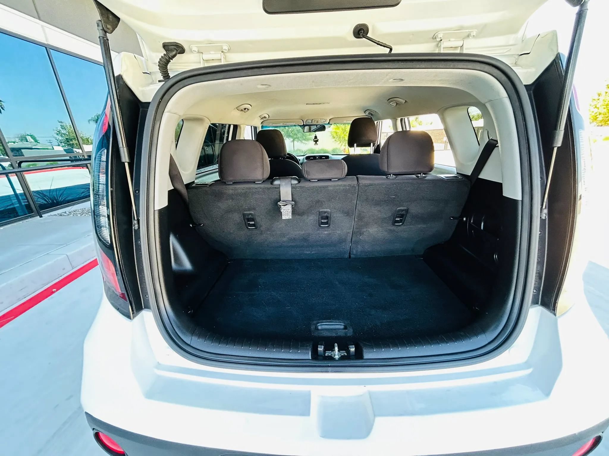 Used 2017 Kia Soul FWD image 24