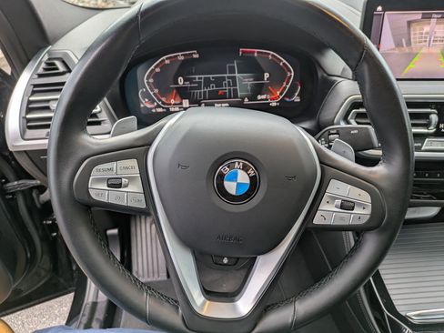 Used 2024 BMW X4 xDrive30i image 16